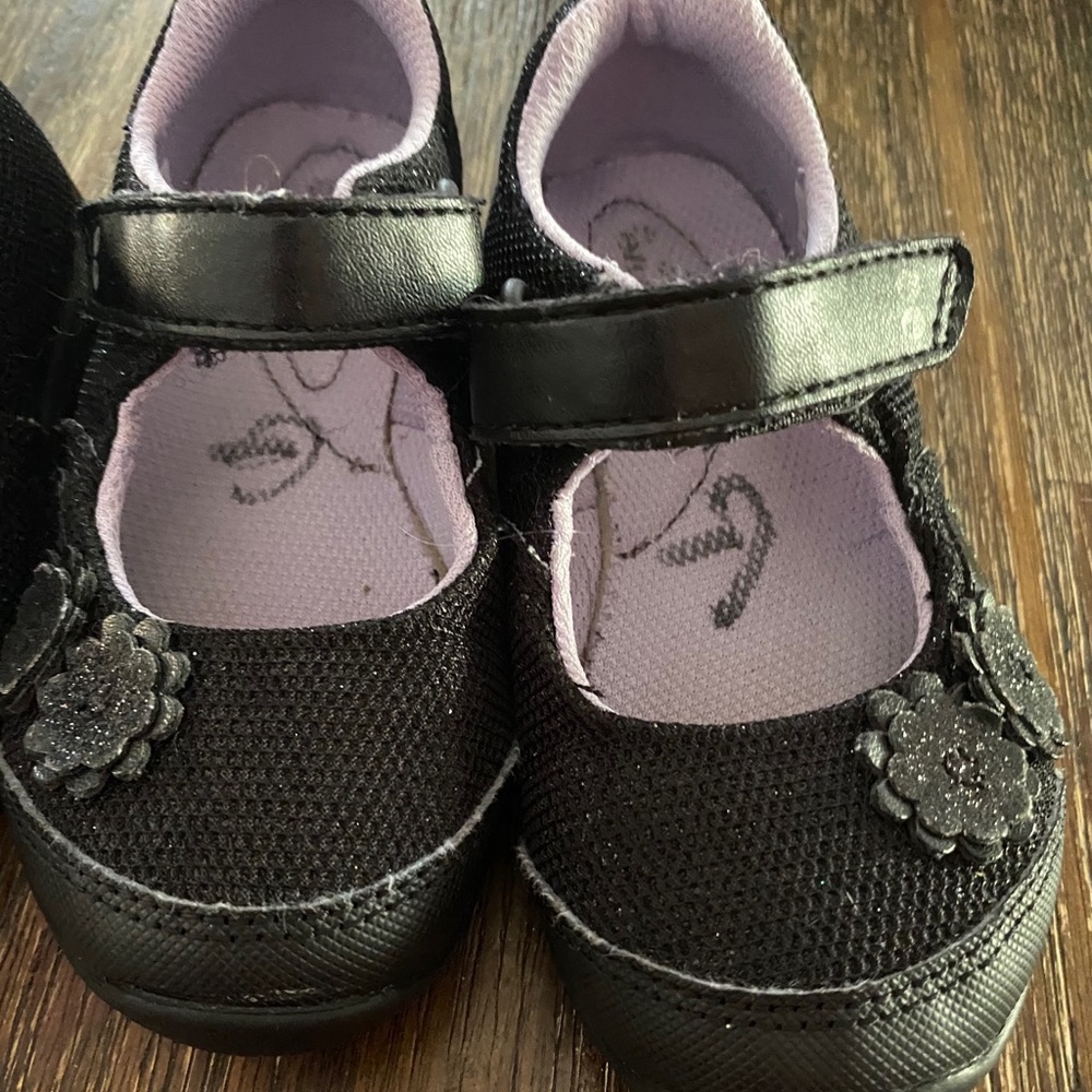 Black Mary Jane Sneaker with flower